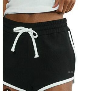 Aritzia Cozy Sweatfleece Perfect Fit Dolphin Shorts- M